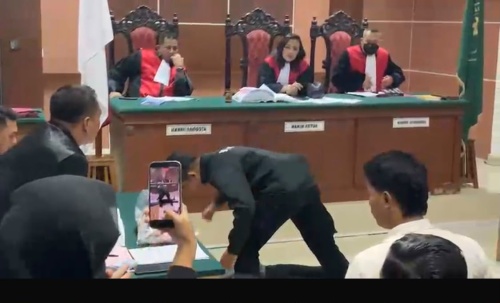Sidang Natanael: Saksi Peragakan Pemukulan, Keluarga Sempat Ribut